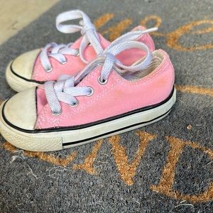 Converse sz 6 toddler pink